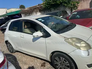 Toyota Vitz 2010 White