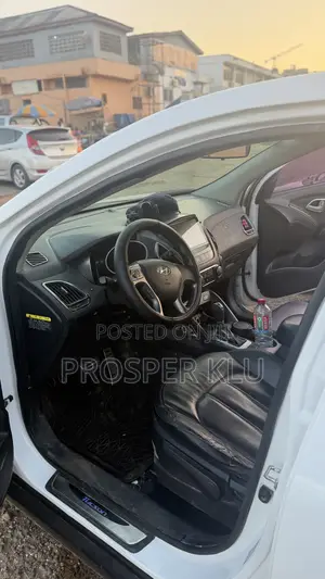 Hyundai Tucson 2014 White