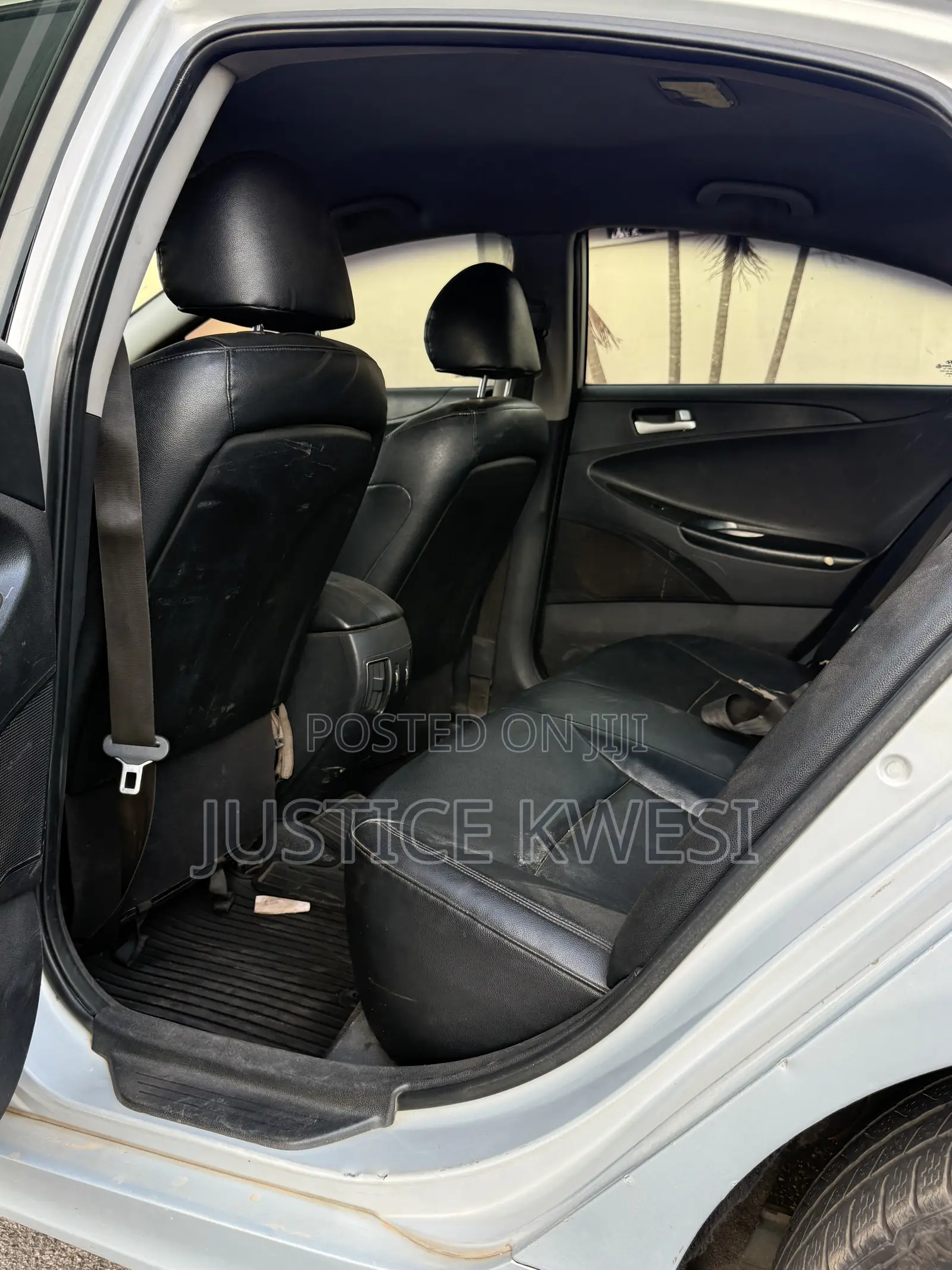 Hyundai Sonata GLS Sedan FWD (2.4L 4cyl 6A) 2011 Silver