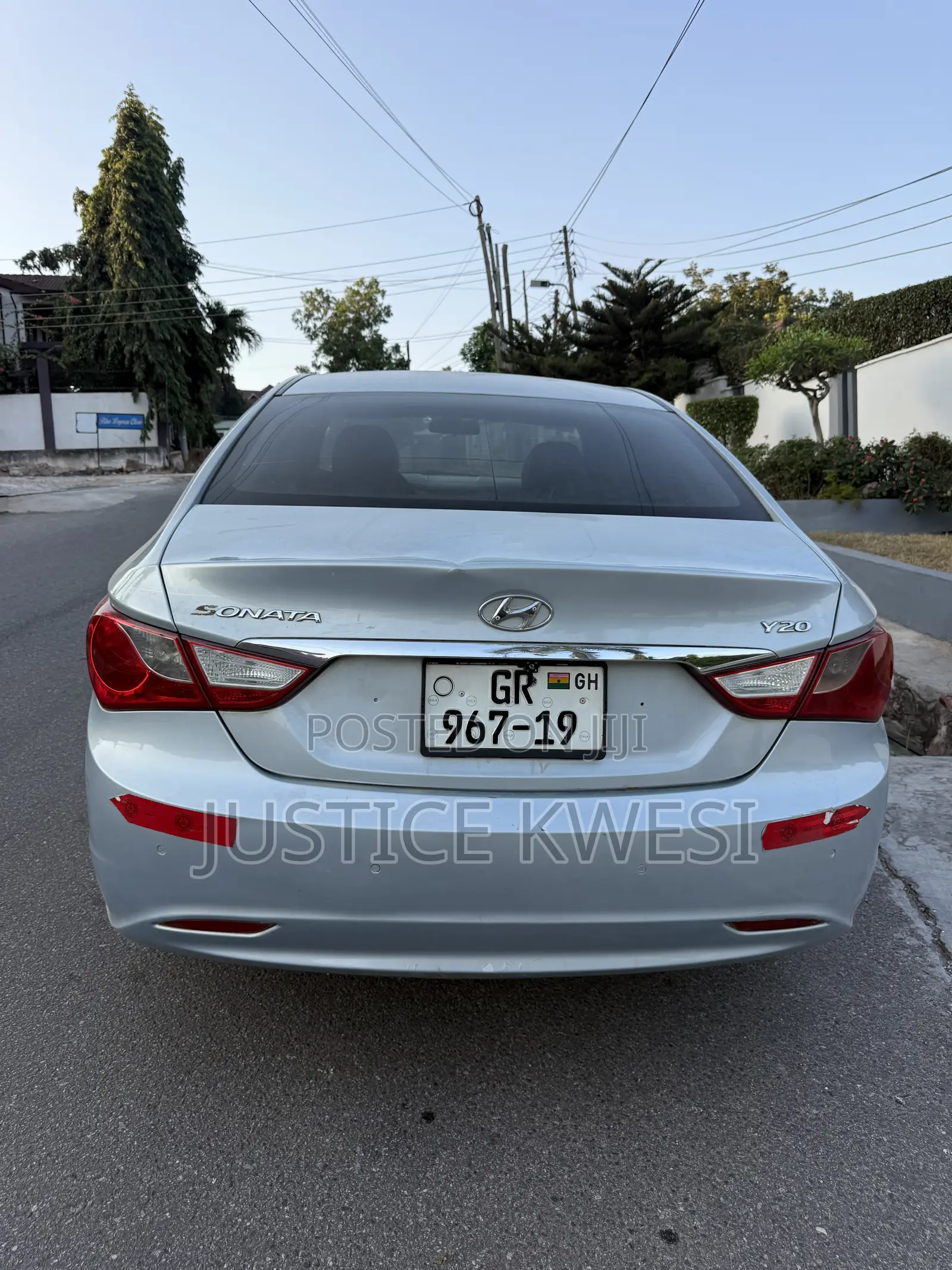 Hyundai Sonata GLS Sedan FWD (2.4L 4cyl 6A) 2011 Silver