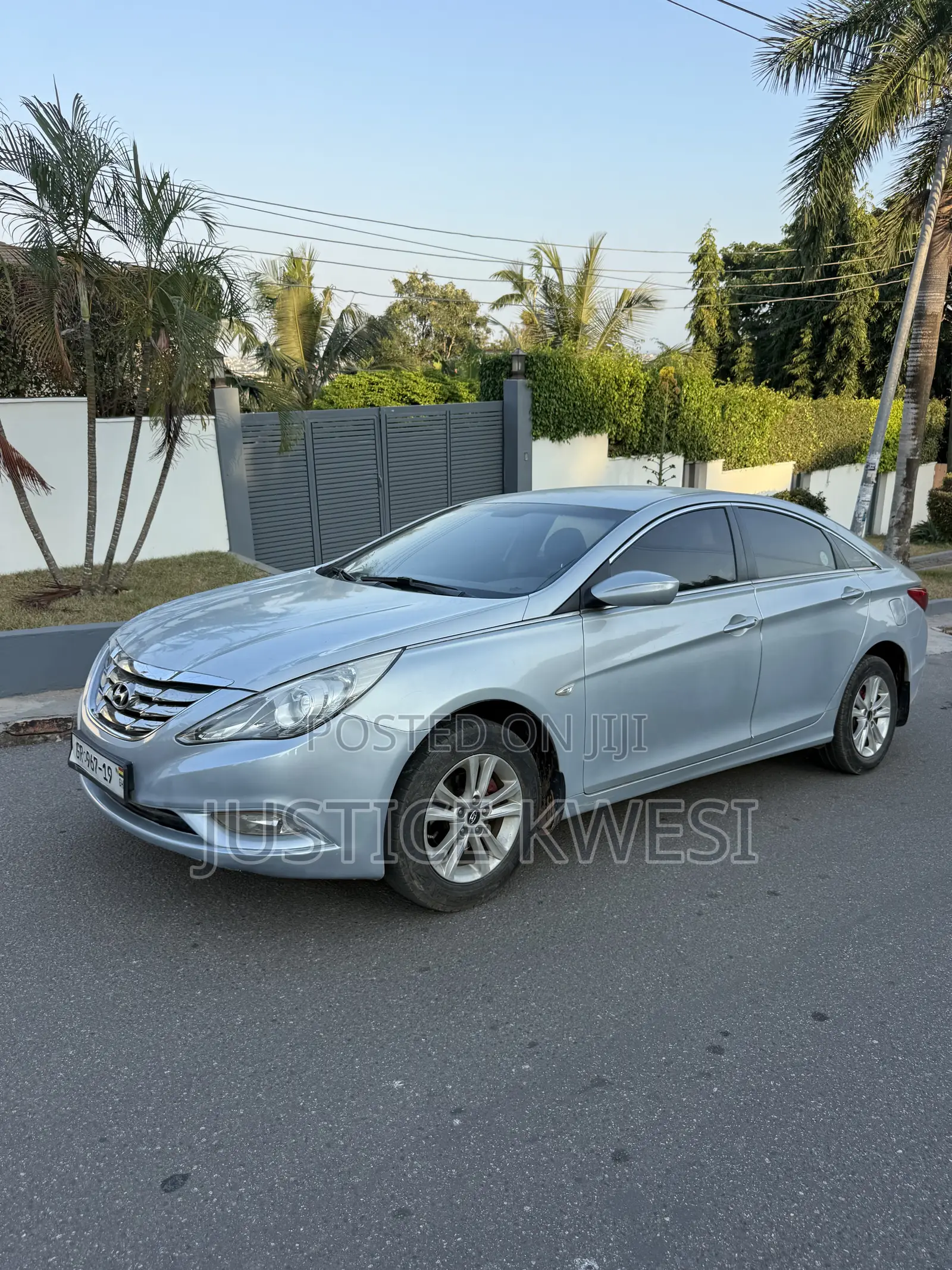 Hyundai Sonata GLS Sedan FWD (2.4L 4cyl 6A) 2011 Silver