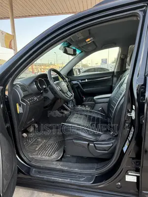 Kia Sorento LX 2011 Black