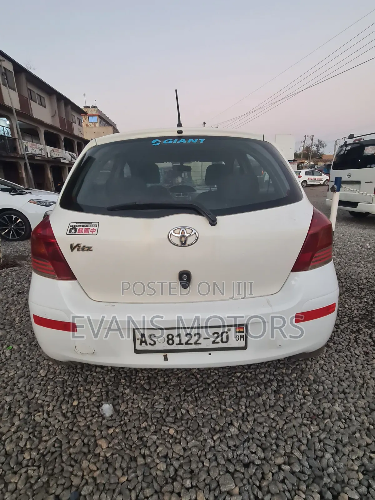 Toyota Vitz 1.0 FWD 3dr 2010 White