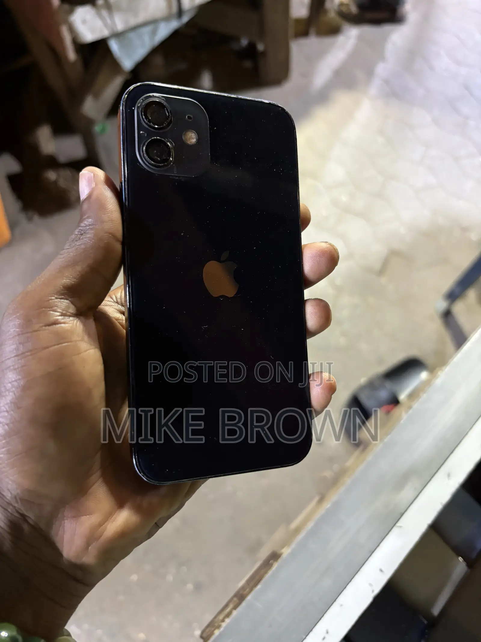 Apple iPhone 12 64 GB Black