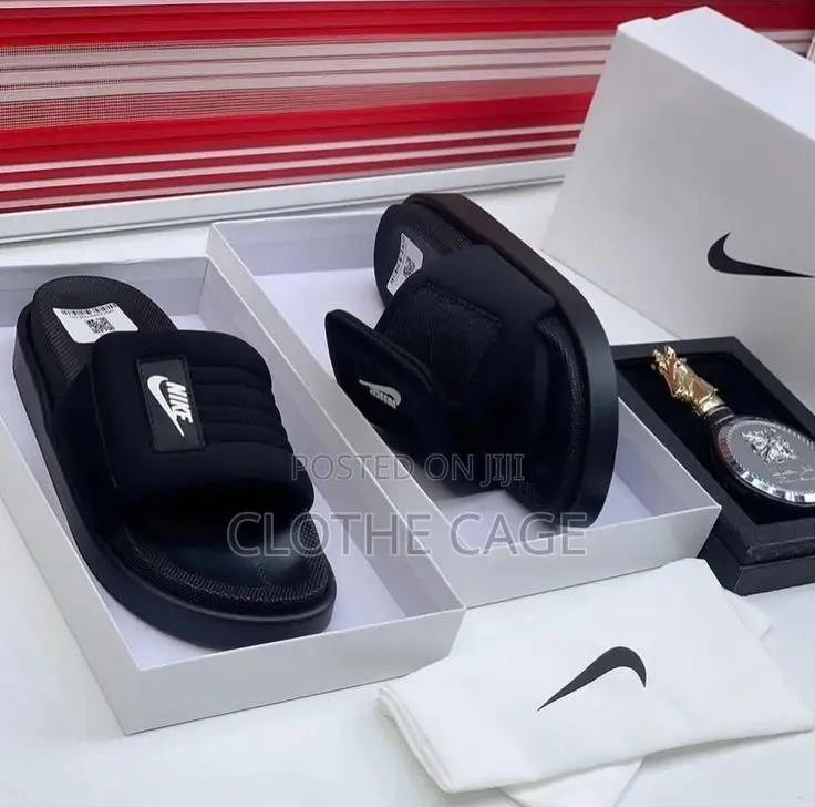 Nike Offcourt Adjust Slides