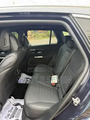 Mercedes-Benz GLC-Class GLC 300 2024 Blue