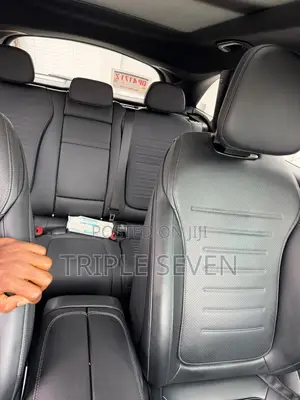 Mercedes-Benz GLC-Class GLC 300 2024 Blue