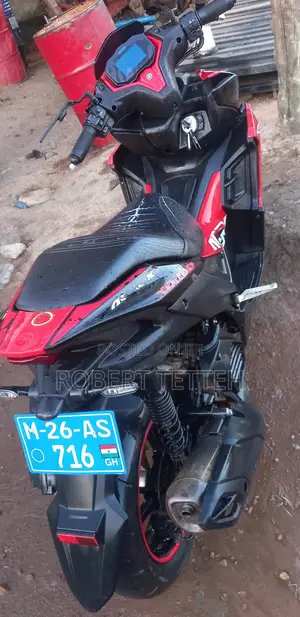Yamaha Aerox 2025 Red