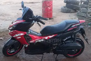 Yamaha Aerox 2025 Red