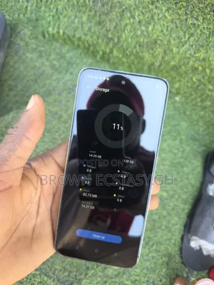 Itel P40+ 128 GB White