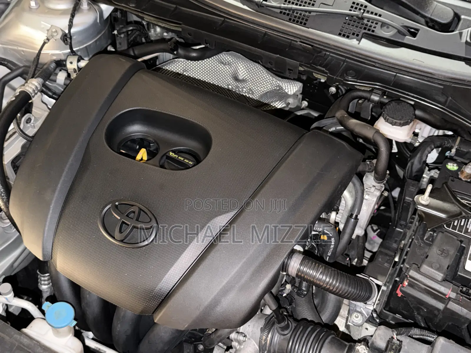 Toyota Yaris L Sedan 4dr 2019 Silver