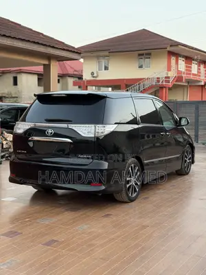 Toyota Estima 2015 Black