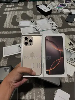 Apple iPhone 16 Pro Max 256 GB Gold