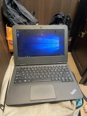 Laptop Lenovo ThinkPad X1 Yoga 8GB Intel Celeron HDD+SSD 256GB