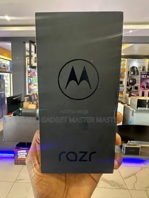 New Motorola Razr 2024 256 GB