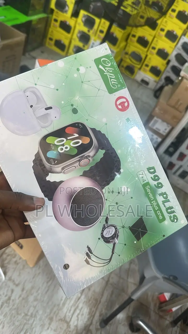 D99 Plus (Smartwatch + Earbud)