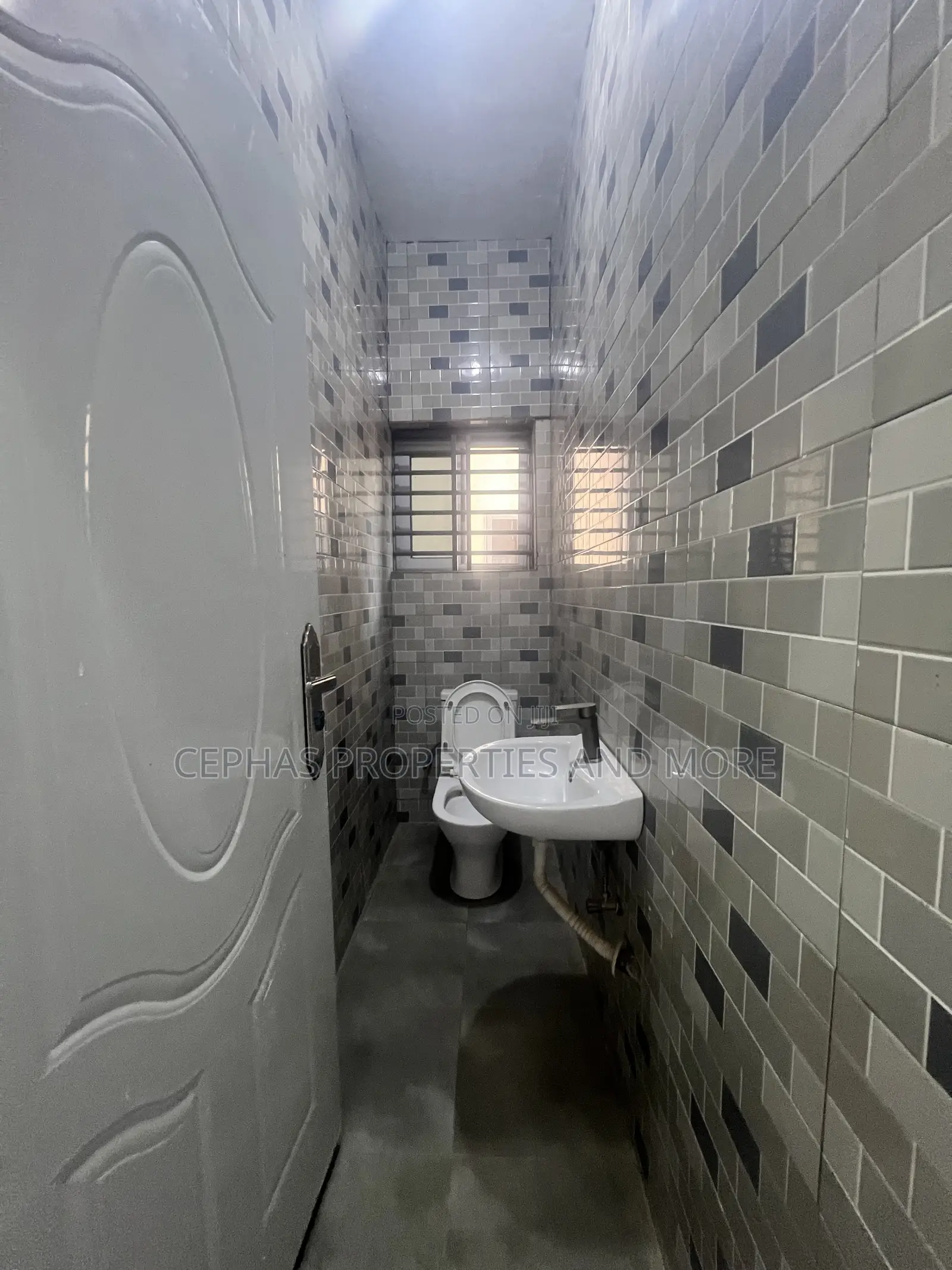 2bdrm Apartment in Cephas Properties, Kwabenya for rent