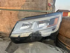 Ford Explorer 2018 Headlight