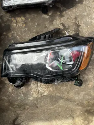 Jeep Grande Cherokee 2017-2020 Headlight Pair