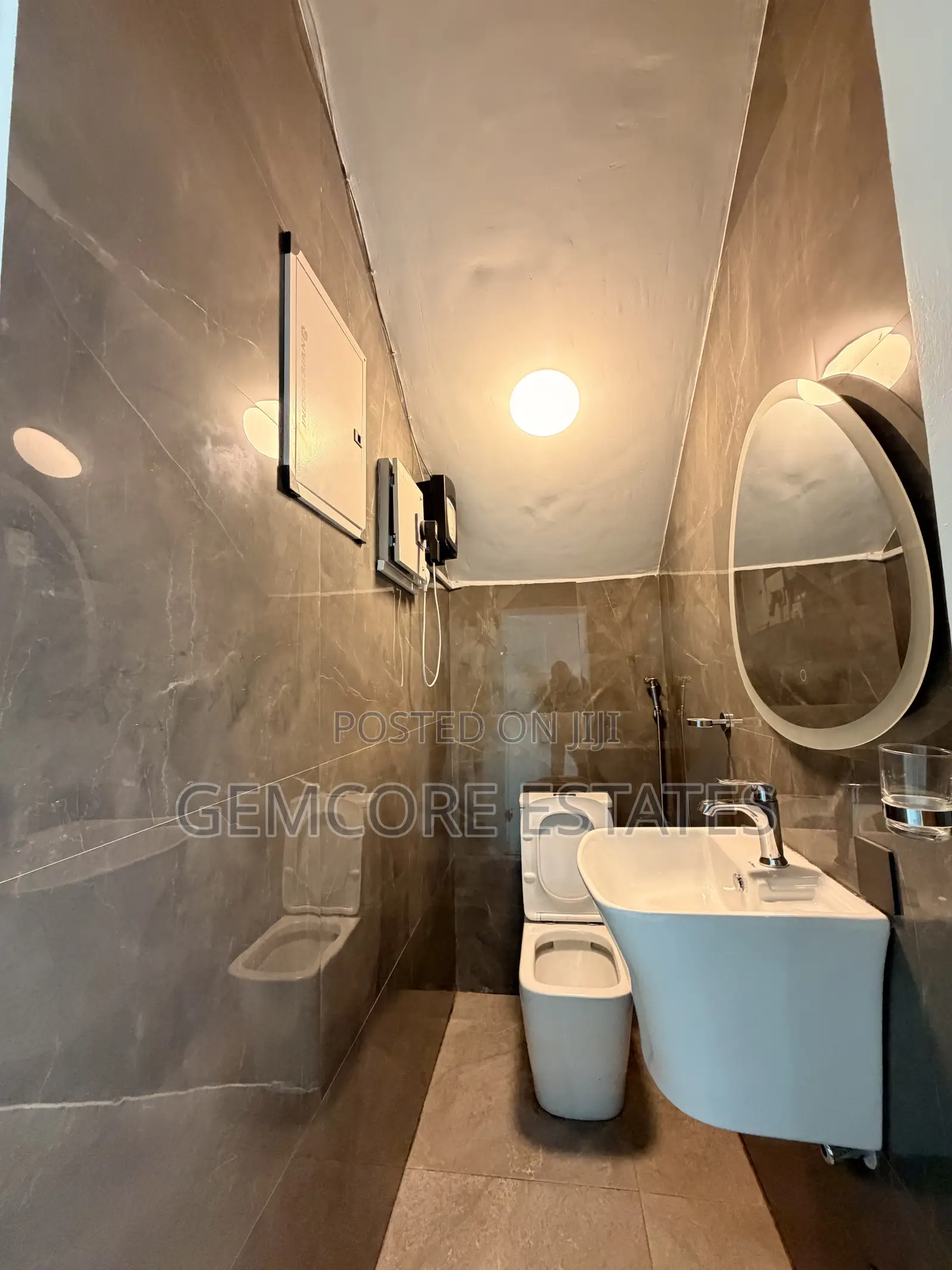4bdrm House in East Legon Hills, Ashaley Botwe for sale