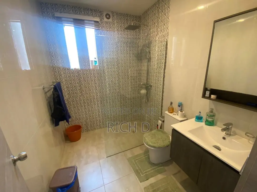 Furnished 2bdrm House in The Greens Estate, Community 25 for rent