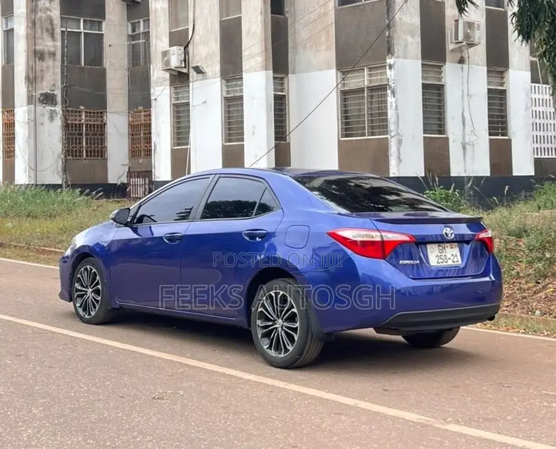 Toyota Corolla S 4dr Sedan (1.8L 4cyl CVT) 2016 Blue