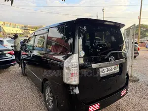 Toyota Voxy 2013 Black