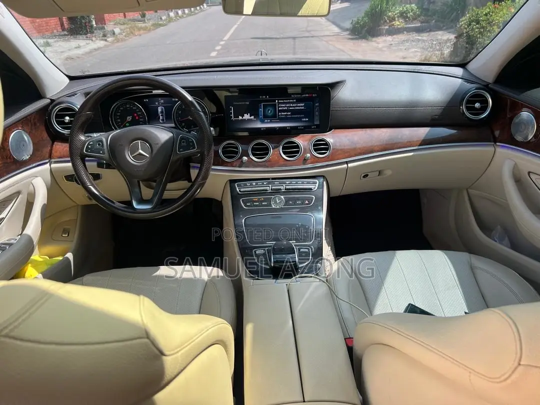 Mercedes-Benz E300 4Matic AWD Sedan (2.0L 4cyl 9A) 2017 Black