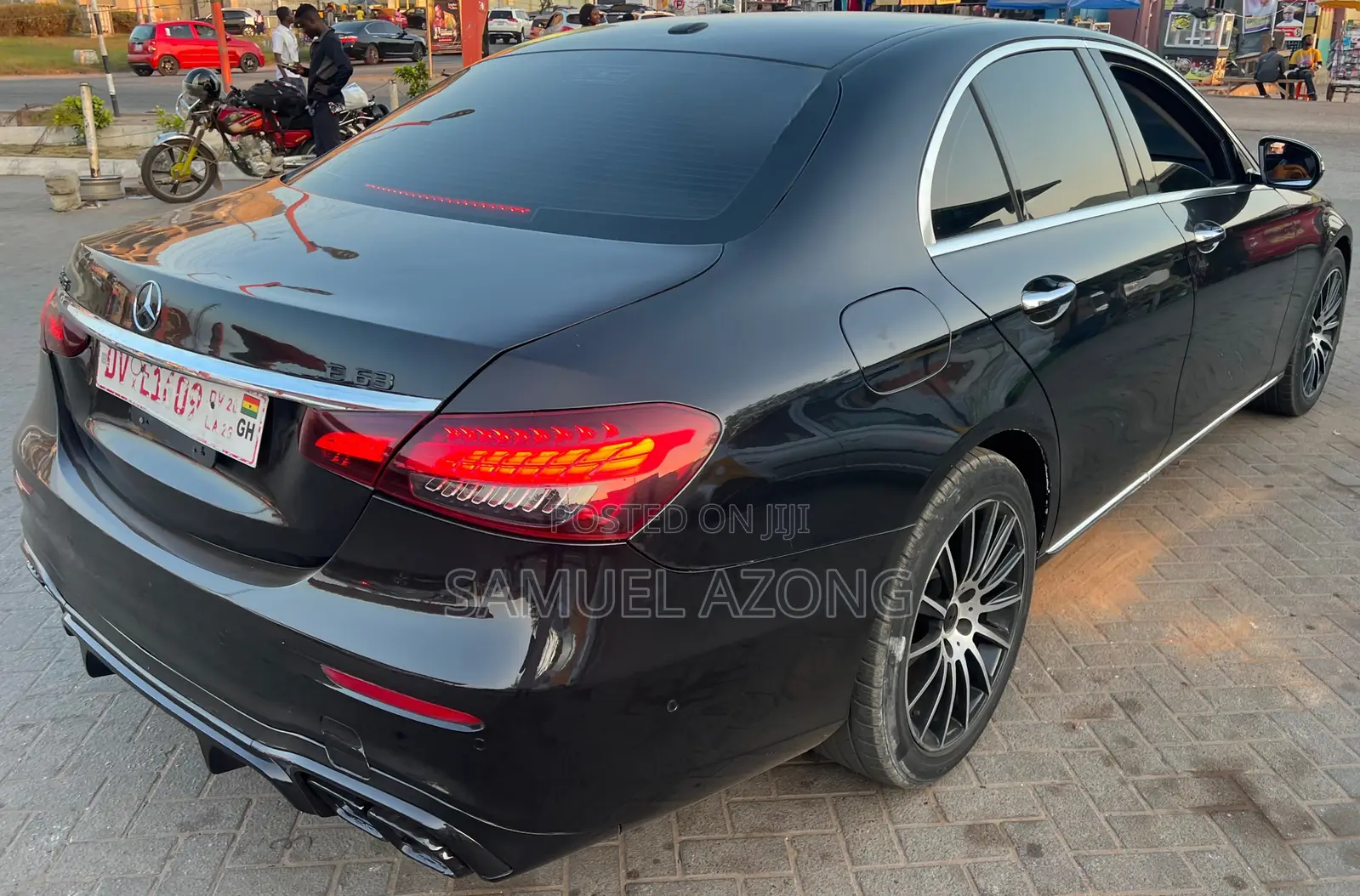 Mercedes-Benz E300 4Matic AWD Sedan (2.0L 4cyl 9A) 2017 Black