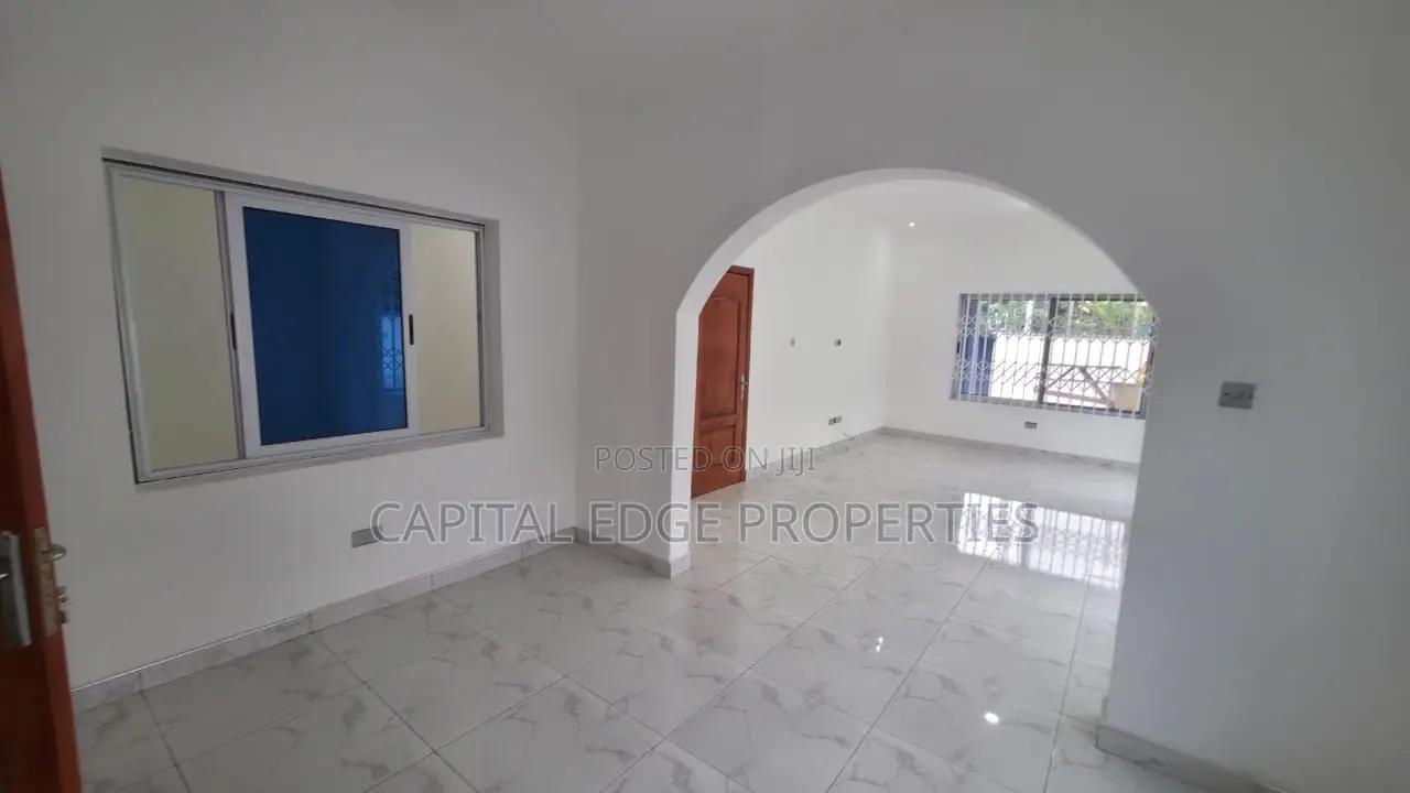 3bdrm Duplex in Roman Ridge for rent