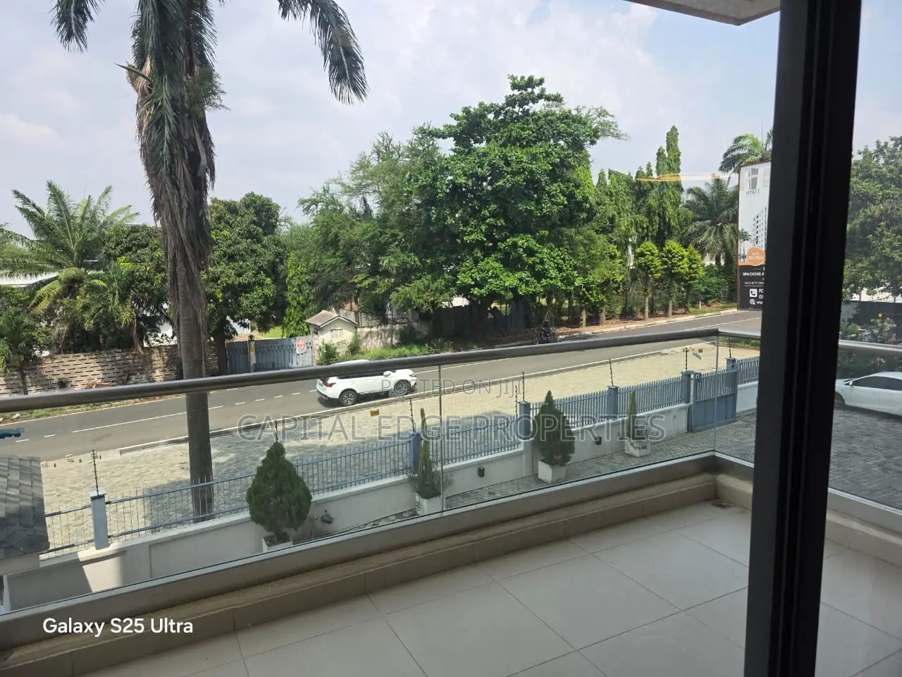 Furnished 3bdrm Apartment in Airport Residential for rent
