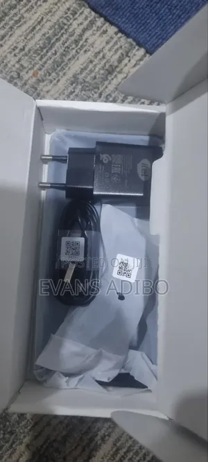 New Itel A06 64 GB Black