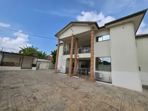 8bdrm House in East Legon for rent