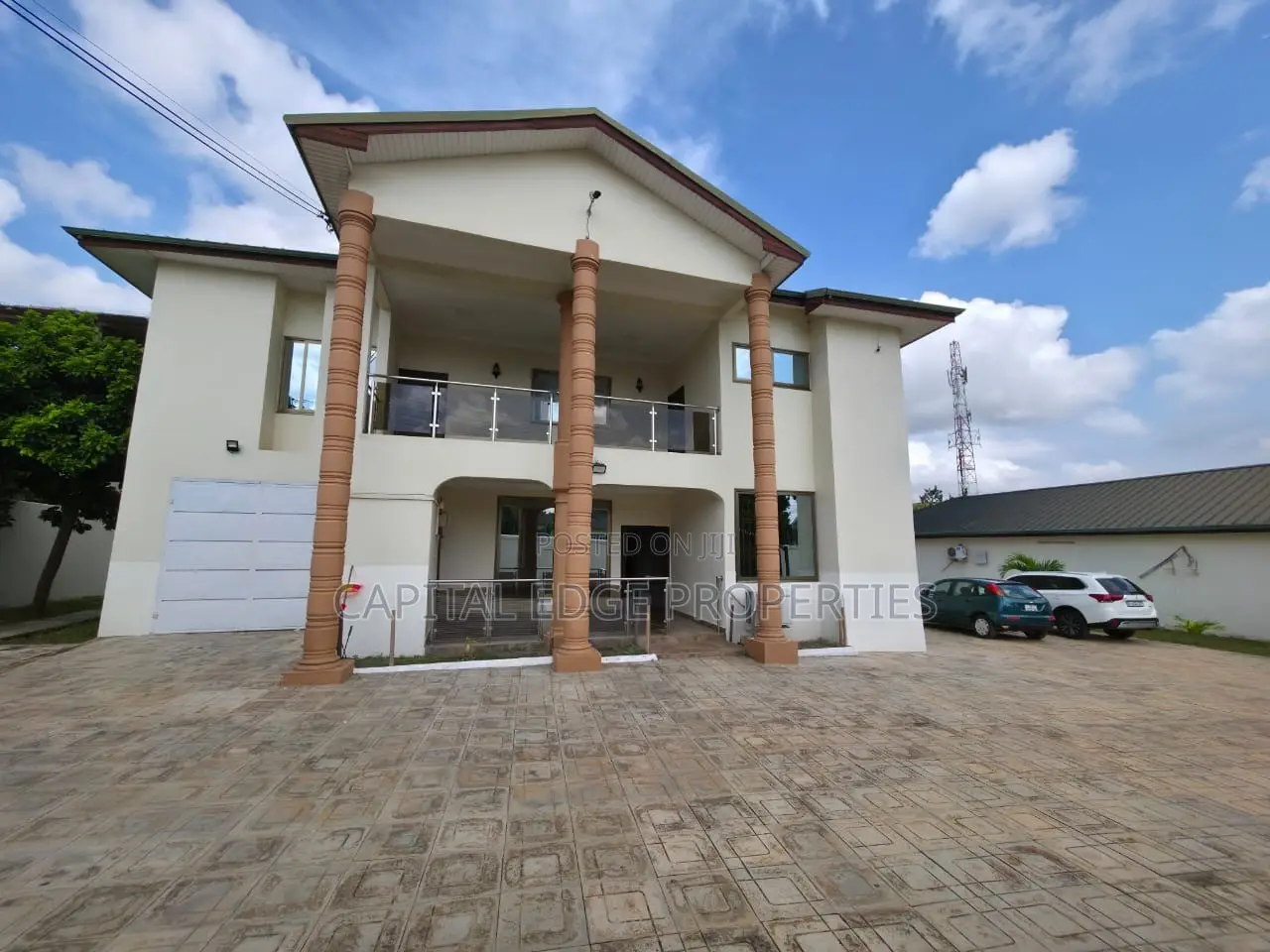 8bdrm House in East Legon for rent