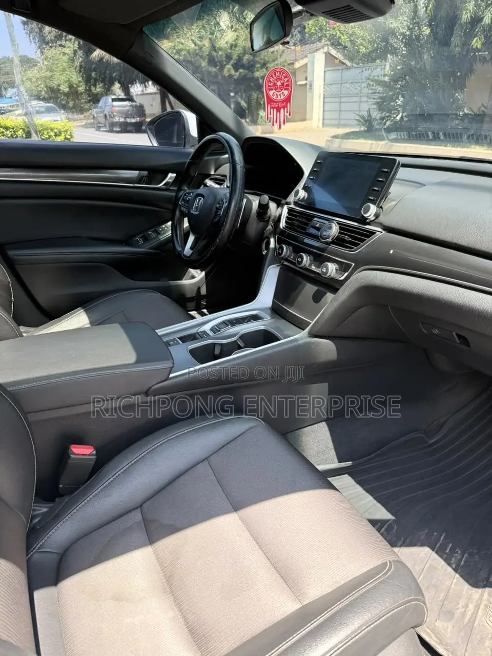 Honda Accord Sport (2.0L 4cyl Turbo 10A) 2019 White
