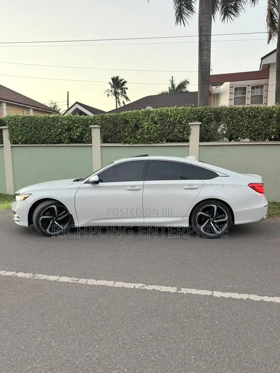 Honda Accord Sport (2.0L 4cyl Turbo 10A) 2019 White