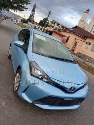 Toyota Vitz 1.3 FWD 5dr 2015 Blue