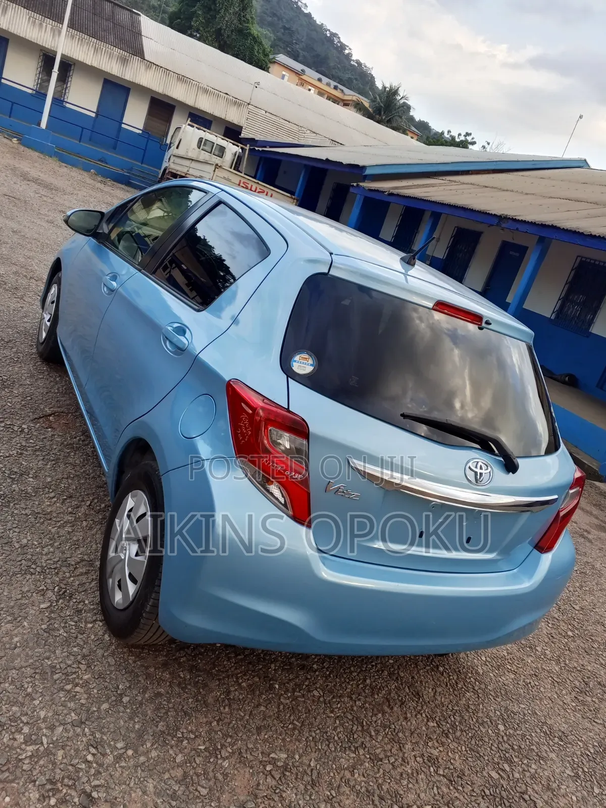 Toyota Vitz 1.3 FWD 5dr 2015 Blue