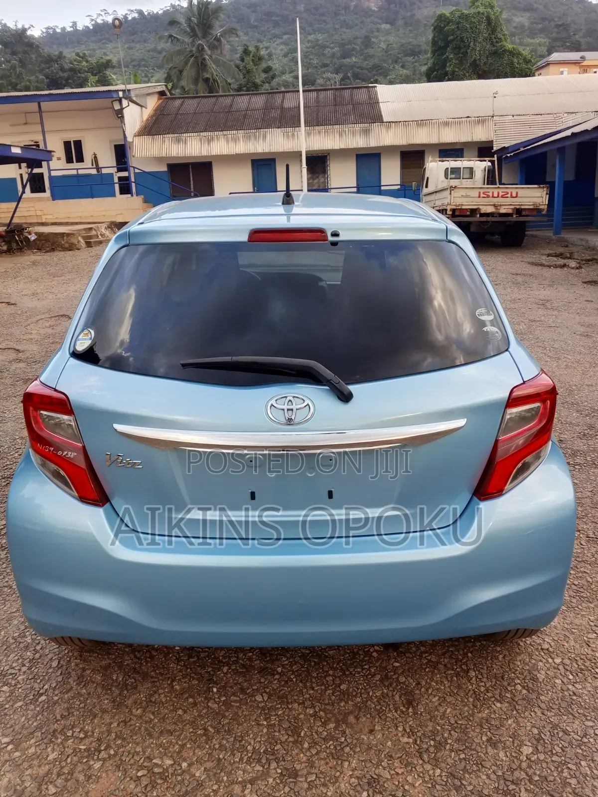 Toyota Vitz 1.3 FWD 5dr 2015 Blue