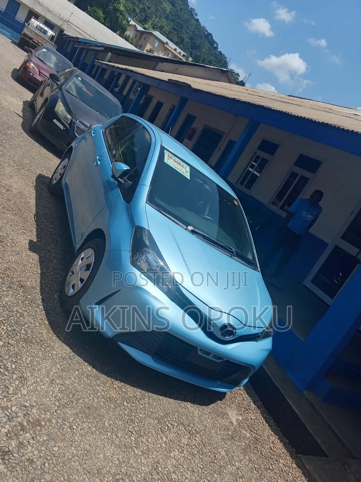 Toyota Vitz 1.3 FWD 5dr 2015 Blue