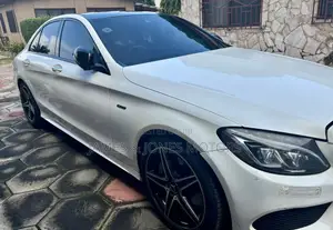 Mercedes-Benz C450 2016 White