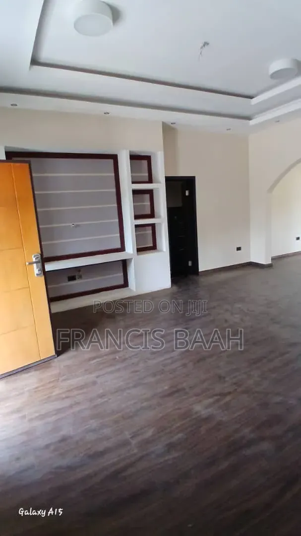 4bdrm Apartment in Shining Star Real, Ga South Municipal for sale