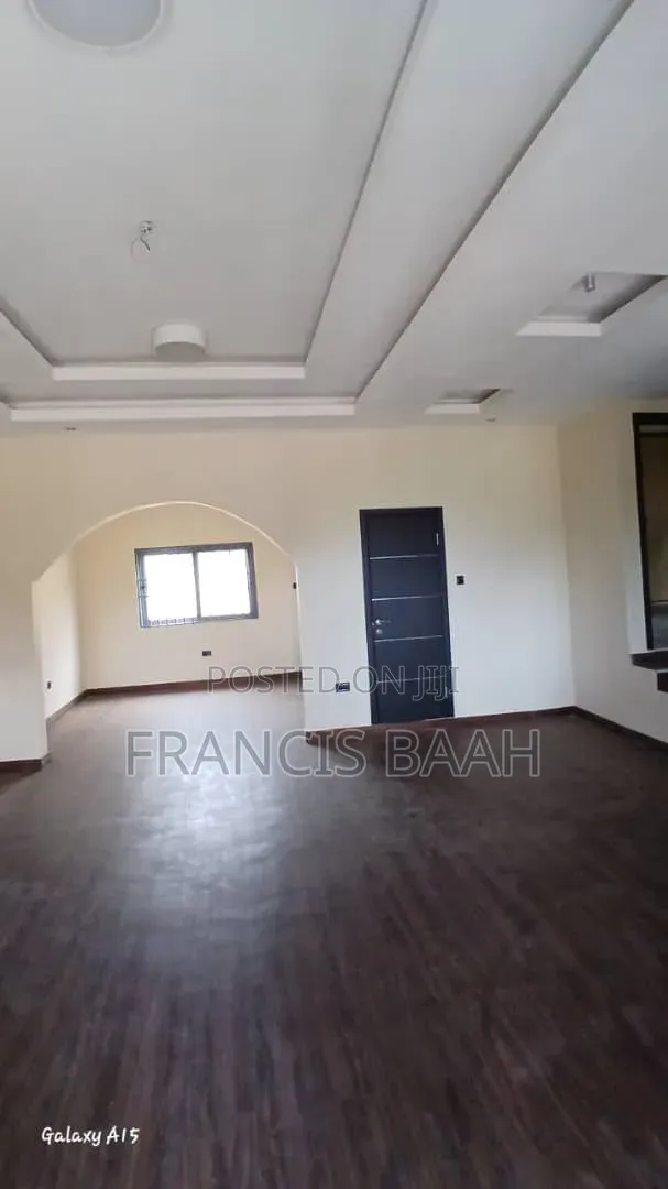4bdrm Apartment in Shining Star Real, Ga South Municipal for sale