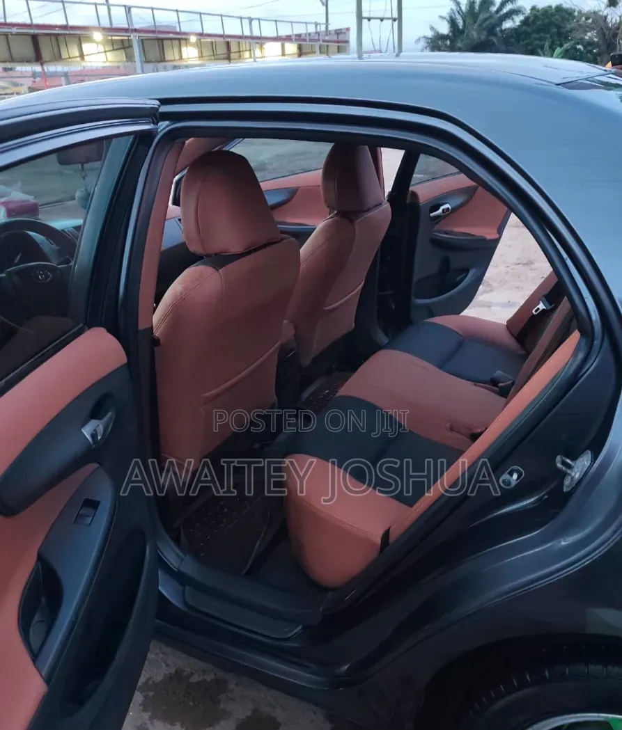 Toyota Corolla 2013 Black