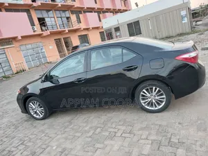Toyota Corolla 2016 Black
