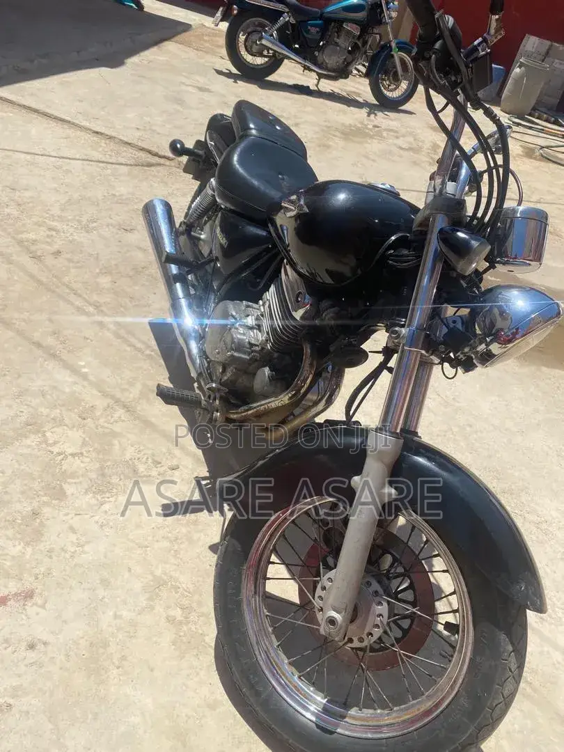 Suzuki GS 2010 Green