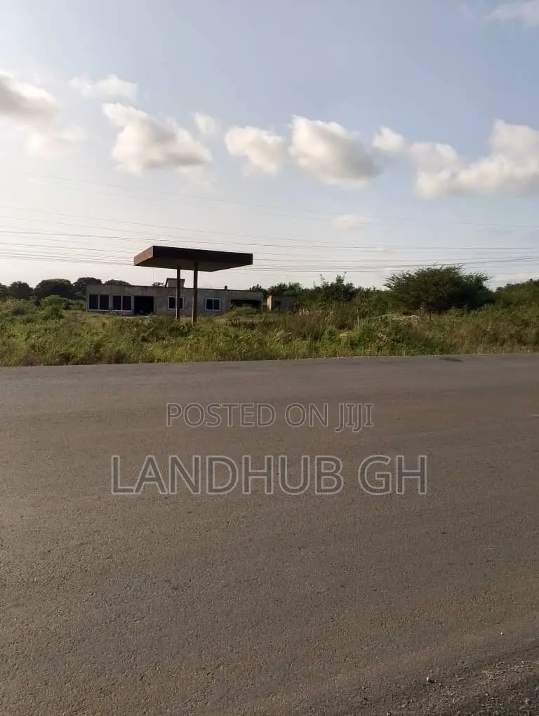 12 Plots of Land by the Highway With a Fuel Station for Sale