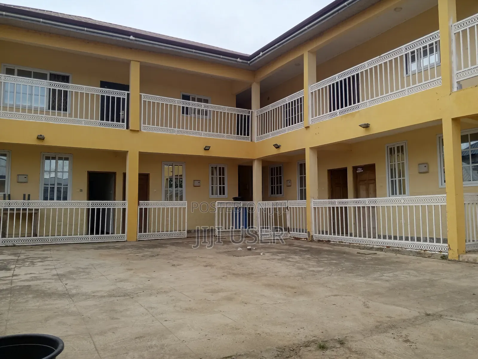 12bdrm Apartment in ....., Ablekuma for sale