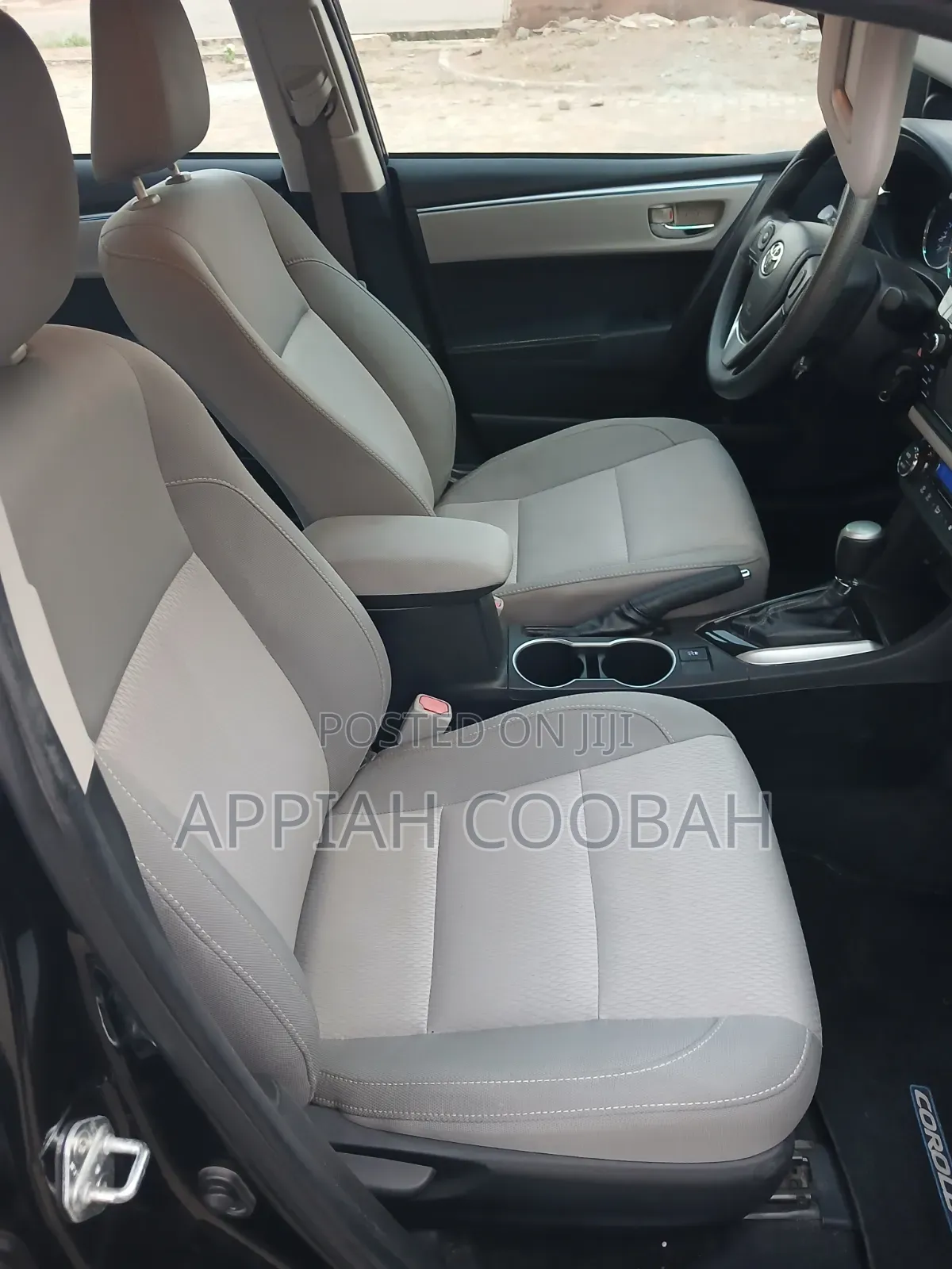 Toyota Corolla 2016 Black