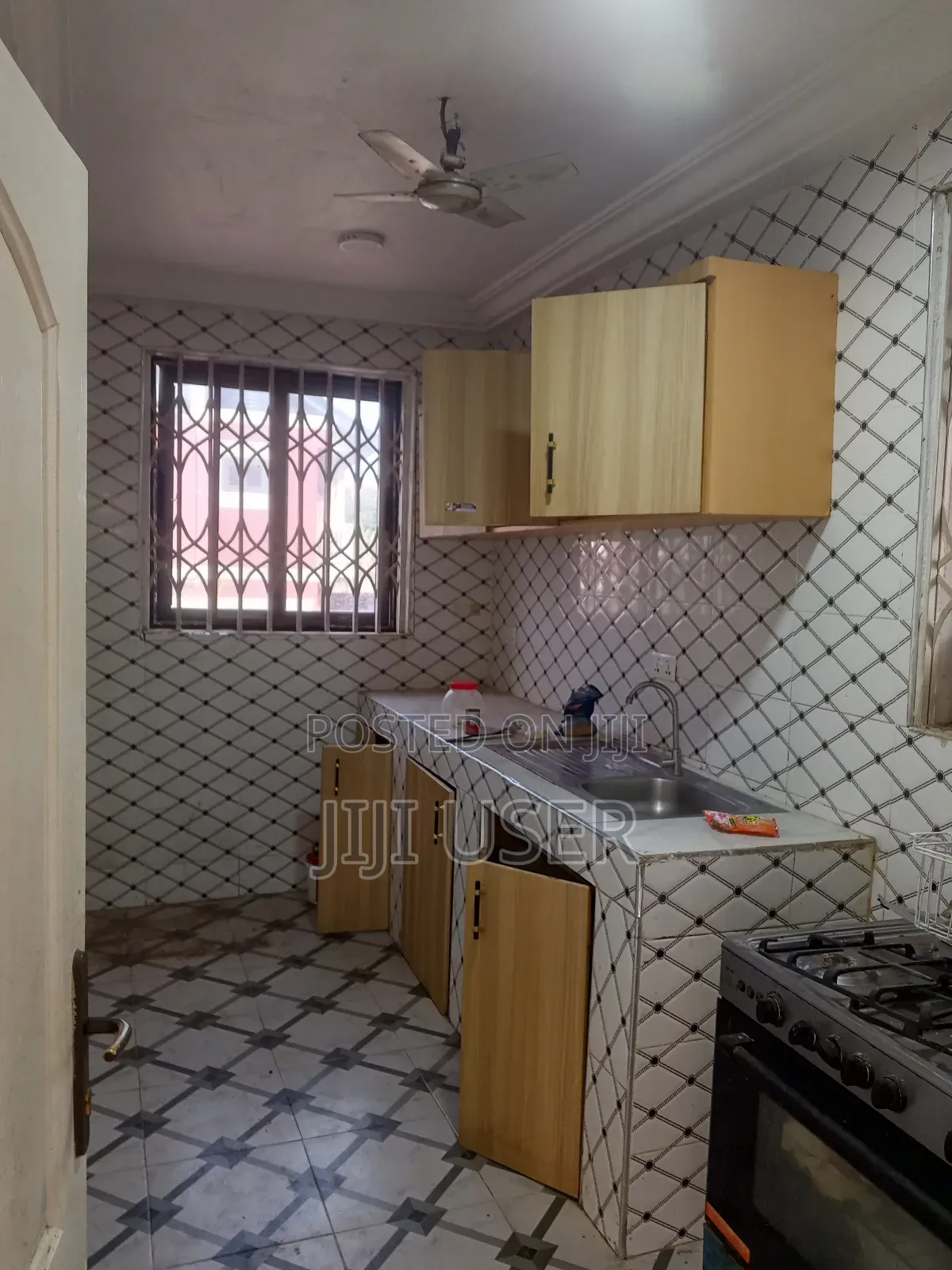 3bdrm Apartment in ..., Ablekuma for rent